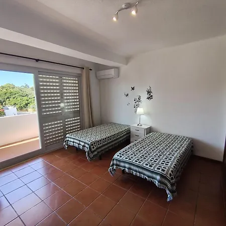 - Dolamar T1 Apartamento